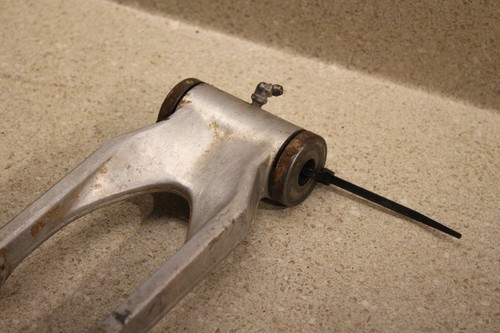 1997 Suzuki RMX250 Rear Lower Linkage Arm Lower Link 5901 S48 - Picture 4 of 9