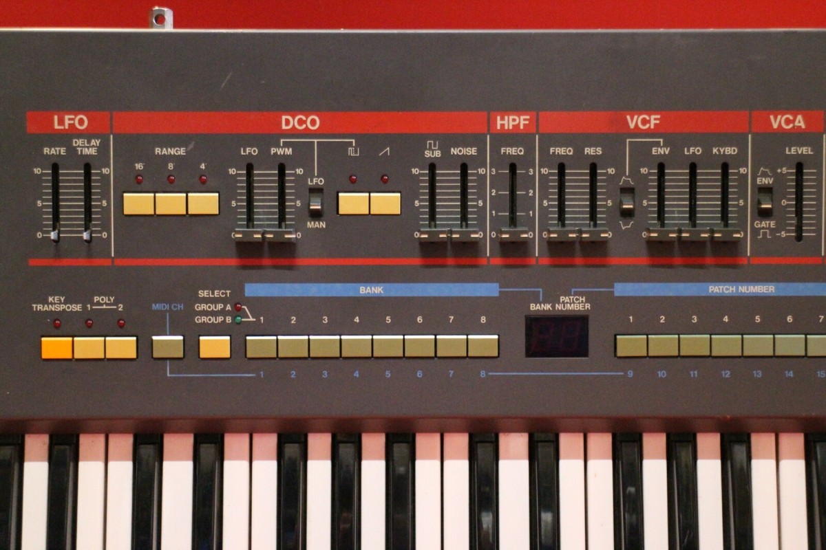 鍵盤楽器 Roland JUNO-106 JUNO-106のデザイン、サウンド、操作性を踏襲｜Roland、「JUNO-X