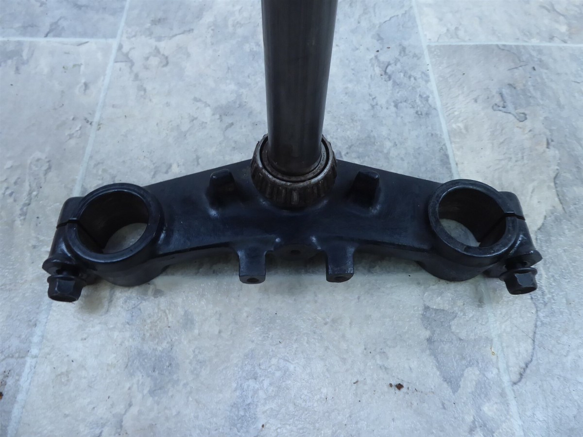 といさん Nissan / Infiniti Nissan OEM Radio Bezel Top Screw Finisher