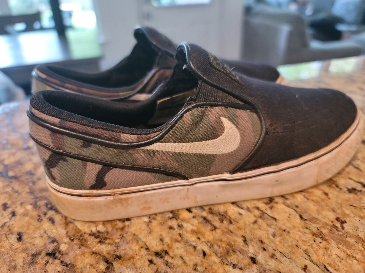 Nike SB Stefan Janoski Black Camo Canvas Slip On Sz. 5Y Nike SB Stefan Janoski Black Camo Canvas Slip On Sz. 5Y