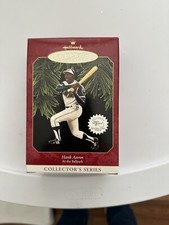 1997 Hallmark Keepsake Ornament Hank Aaron Atlanta Braves with Baseball Card 