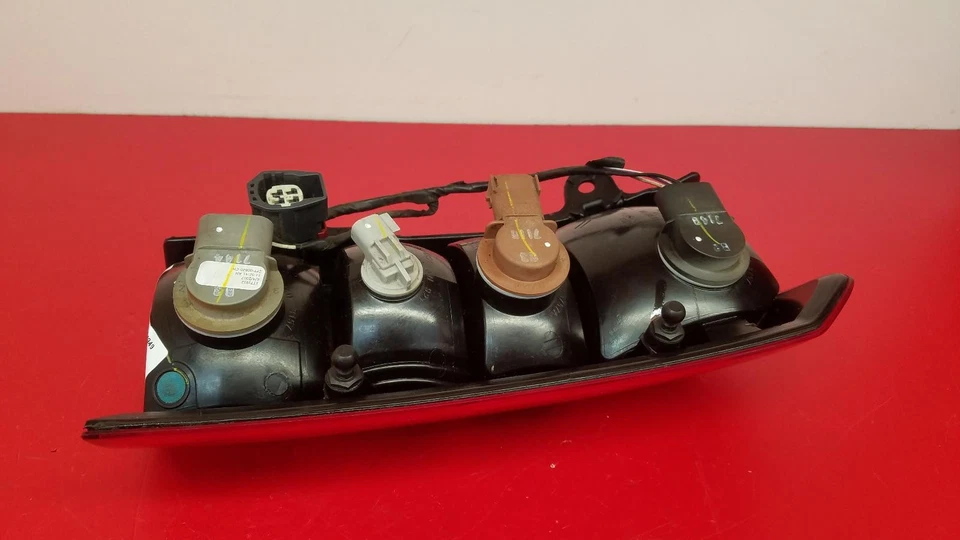 Jeep Patriot 2008 5 puertas Estate N/S luz trasera luz de pasajero 05116241Ai Foto 2 de 4