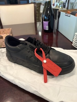 Low Vulcanized Calf leather black off white original box and shoe cover size 42