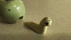 VINTAGE APPLE AND WORM CERAMIC SALT AND PEPPER SHAKERS  — photo 7