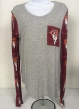 12 PM Mon Ami Top Women Size L Gray Red 1 Pocket Very Long Sleeves w Cow Skulls