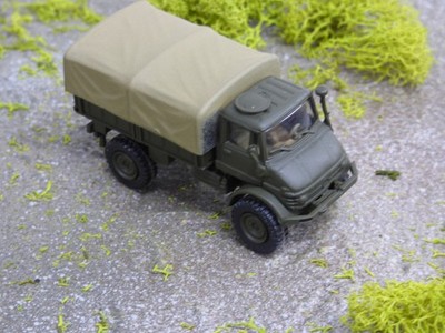Roco Minitanks Painted 1/87 German Unimog Hard Top Troop Truck Lot #9224B 