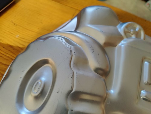 2002 Wilton Cake Pan ~ Tractor 2105-2063 - Picture 2 of 4