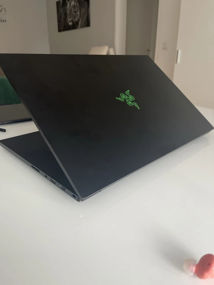 Razer Blade Pro 2022 RTX 3060 - Bild 3 von 4