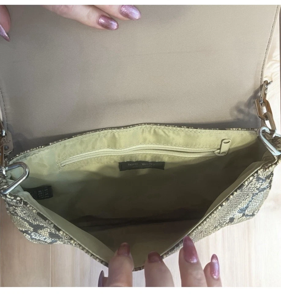 De Colección Nine West Imitación Piel de Serpiente Cartera Bolso sin asas Hombro Negro Tostado Foto 3 de 4