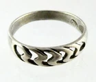 Vintage Sterling Silver Ridged Design Openwork Ring 925 Size 6.5 Weighs 1.6g