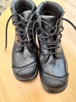 bata tunnel system boots