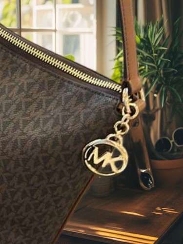 Michael Kors Merritt Women Large Leather Zip Pocket Cargo Shoulder Bag Handbag - Picture 90 of 95