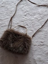 Süße Fellhandtasche braun Umhängetasche Fell