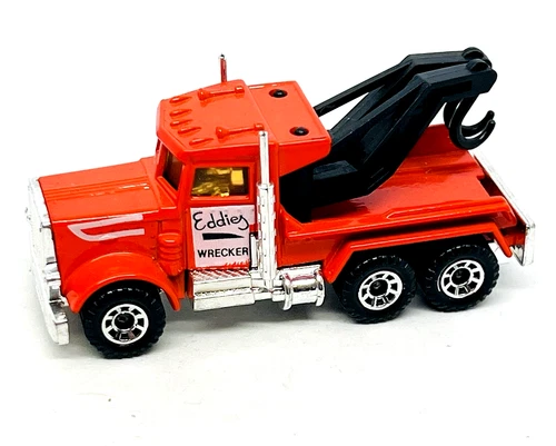 Matchbox Lesney 61 Peterbilt Wreck Truck, dark orange "Eddies" tampo, mint!
