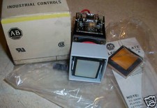 Allen Bradley Illuminated Push Button 800MS-CQT24A  NEW