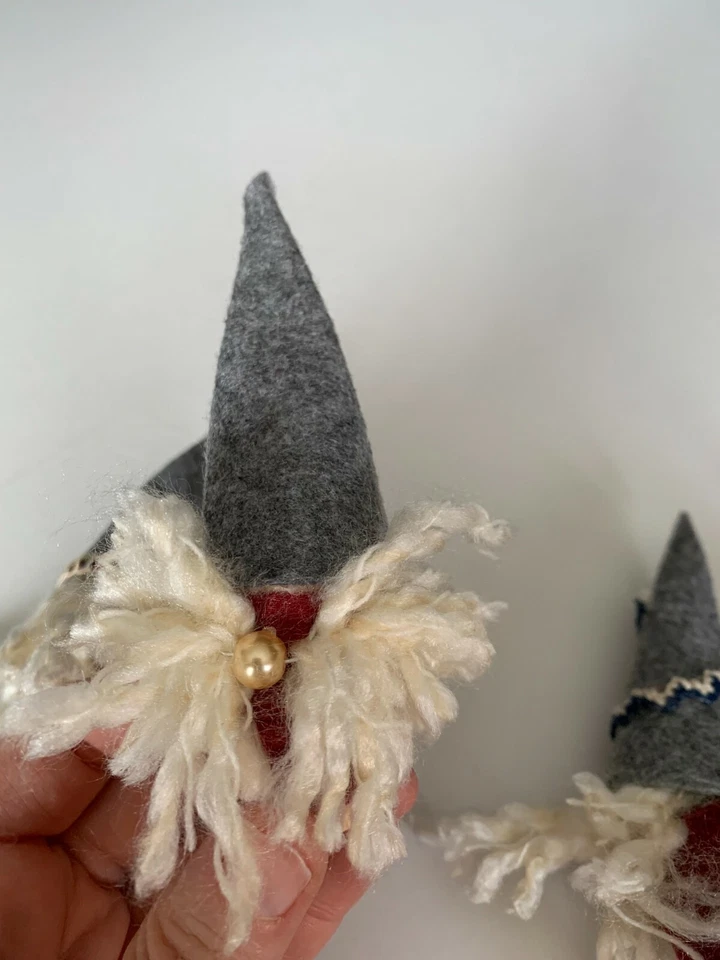 Handmade Yarn And felt 3-4"Gnome Ornaments figurines Valentines Love Lot Of 5 - Image 4 of 4