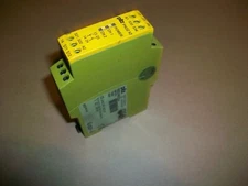 Pilz Safety Relay PNOZX2  24V AC/DC  USED