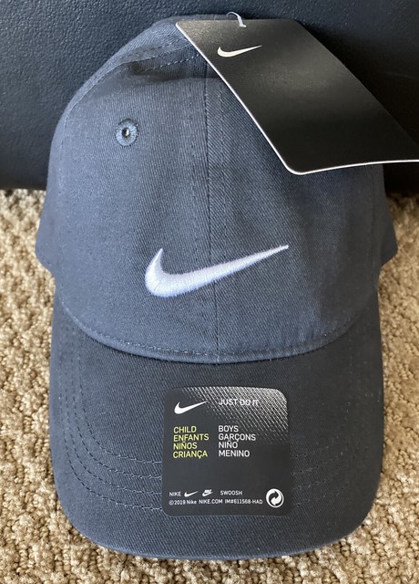 nike swoosh cap grey