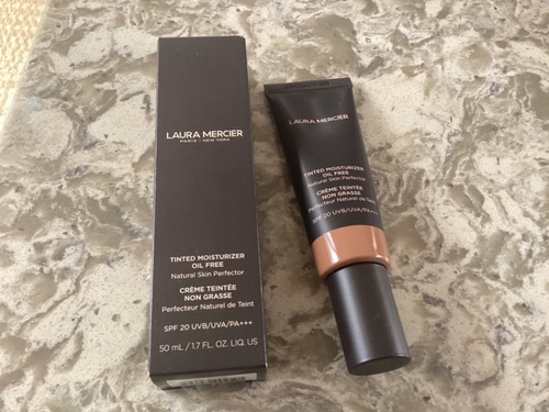 LAURA MERCIER TINTED MOISTURISER OIL FREE NATURAL SKIN PERFECTOR SPF20 MOCHA