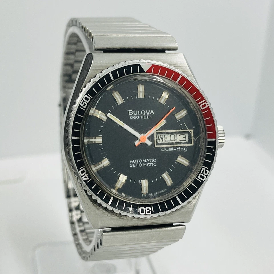 Bulova Diver's 666 Men’s Automatic Day/Date Vintage Watch Original Condition  - Image 3 of 4