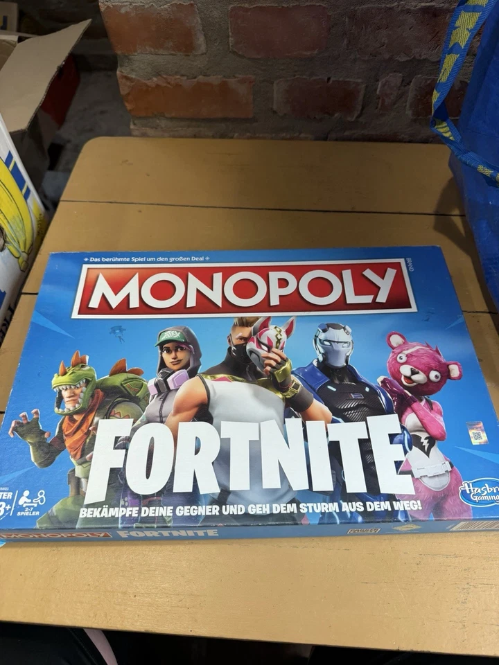Hasbro Monopoly Fortnite Brettspiel - Bild 1 von 4