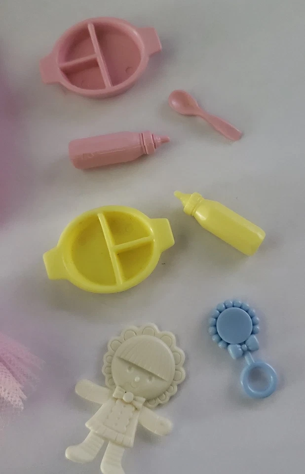 Mattel Barbie Krissy Baby Layette Partial Set, Clothing And Accessories - Image 2 of 3