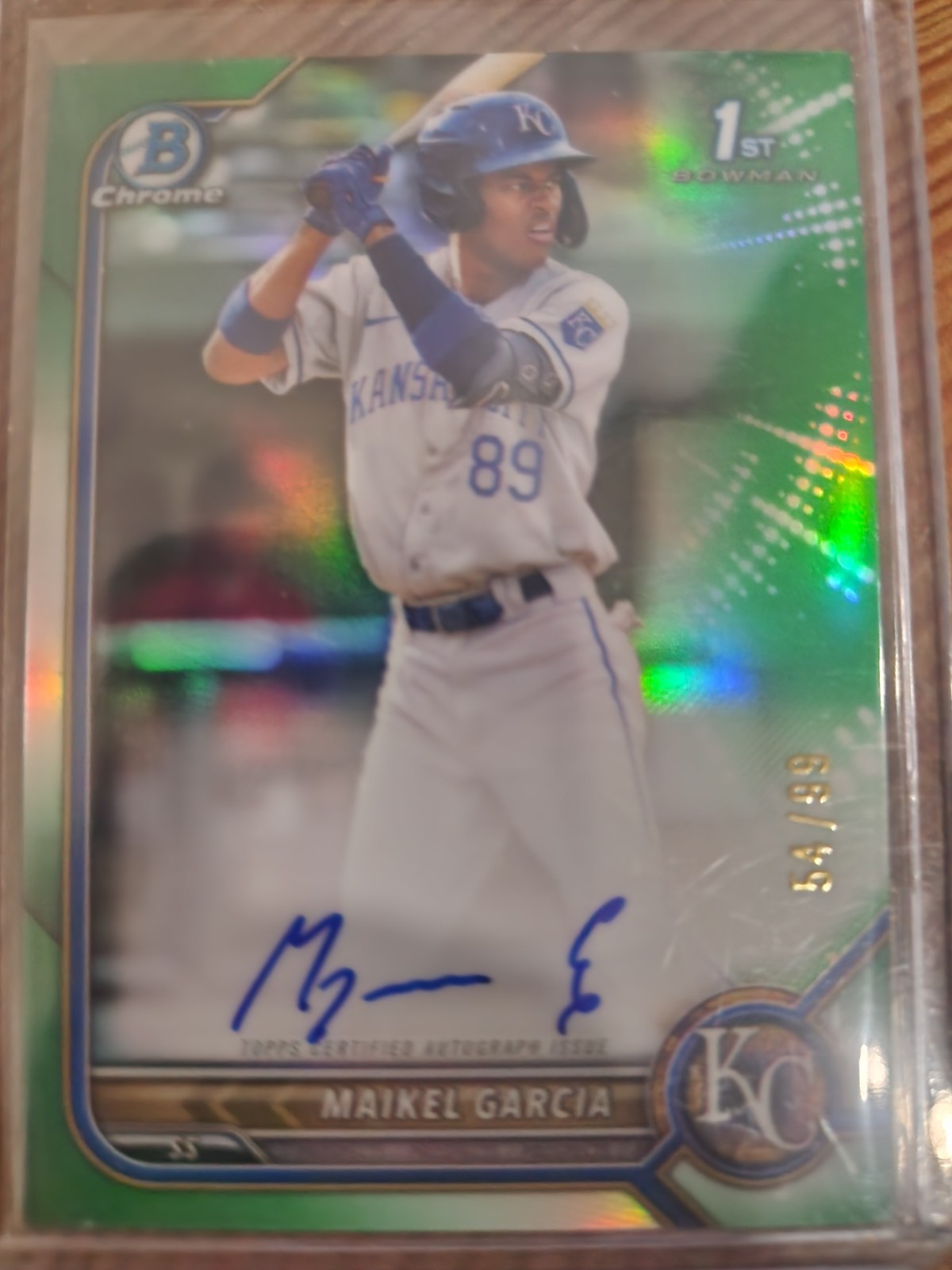 MAIKEL GARCIA AUTO 1st 2022 Bowman Chrome GREEN ATOMIC REFRACTOR #/99 Royals RC