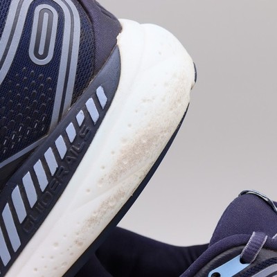Brooks Beast GTS 23 Mens Size 10.5 4E Running Shoes Navy  display picture 1