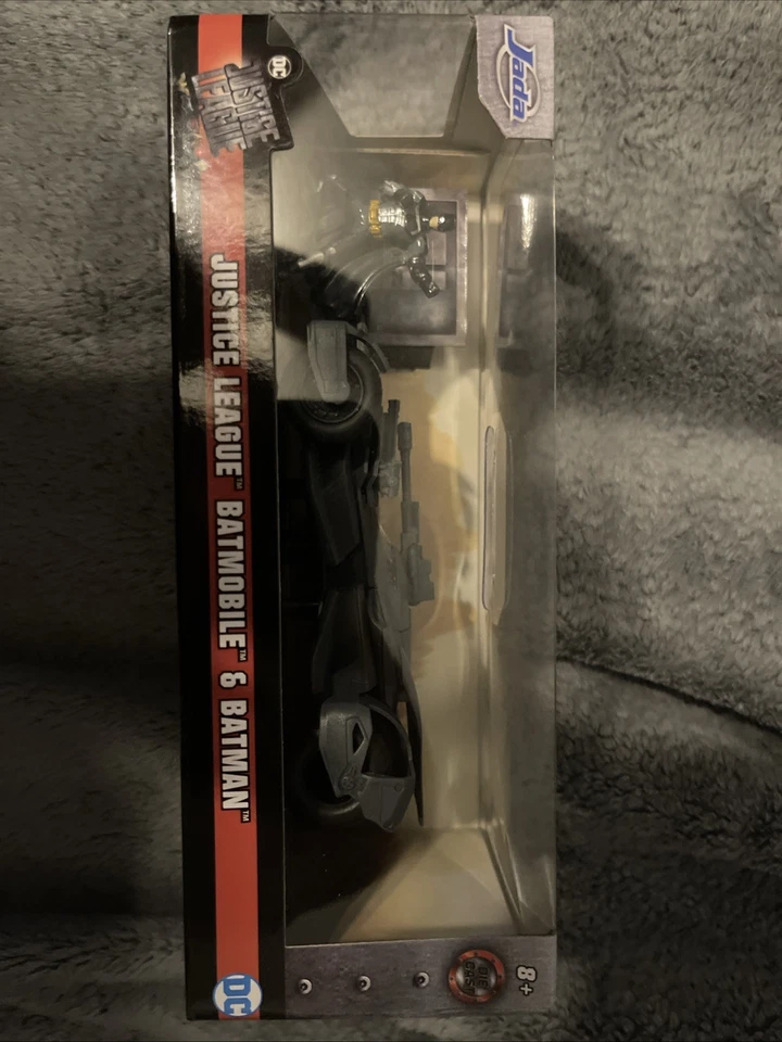 Batimóvil Batman colección 1:32 Jada Toys DC Comics. 1989, 2017, BTAS y 1966. Foto 3 de 4