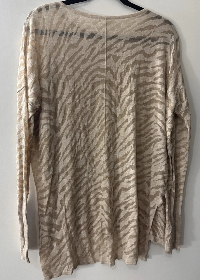 H&M Sweater Pullover Women Size XL Beige Knit Animal Print Long Sleeve Light - Image 4 of 4