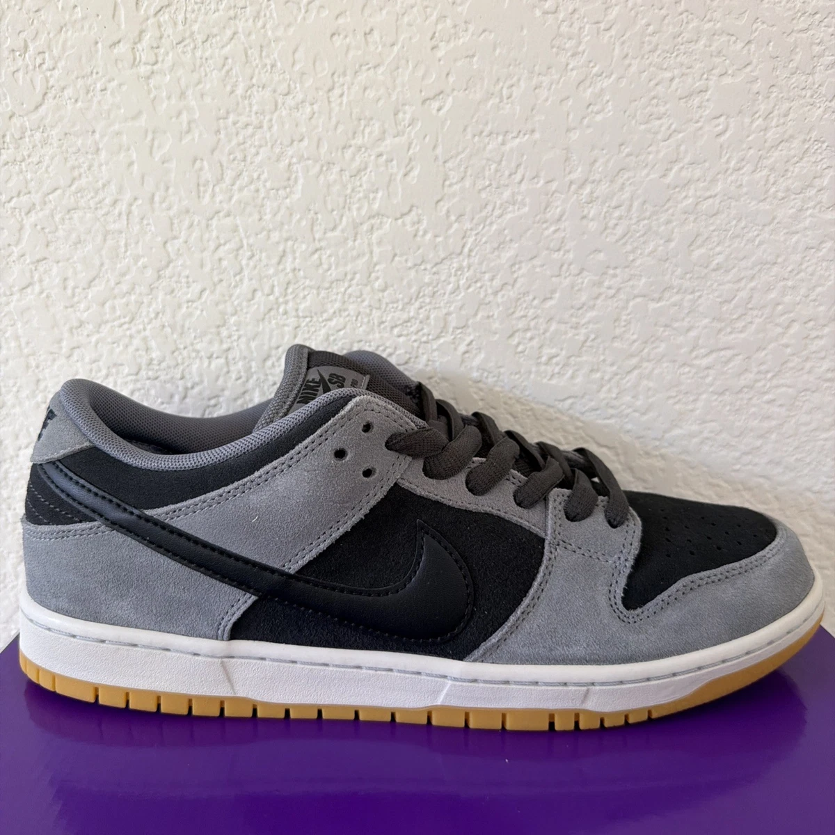 Preços baixos em Nike Dunk SB Low Dark Smoke Grey | eBay