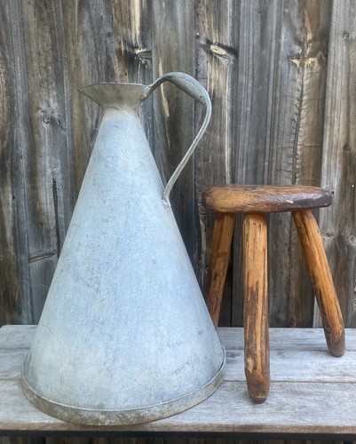 Vintage Ironbark Wooden Three Legged Milking Stool, Solid Hand Crafted Wood - Picture 23 of 24