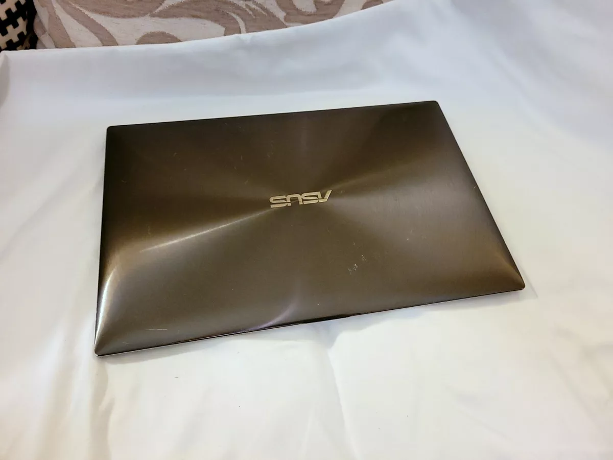 ASUS ZENBOOK UX31E CORE I5 2557M 1.4 GHz 4 GB RAM 128GB SSD 13.3