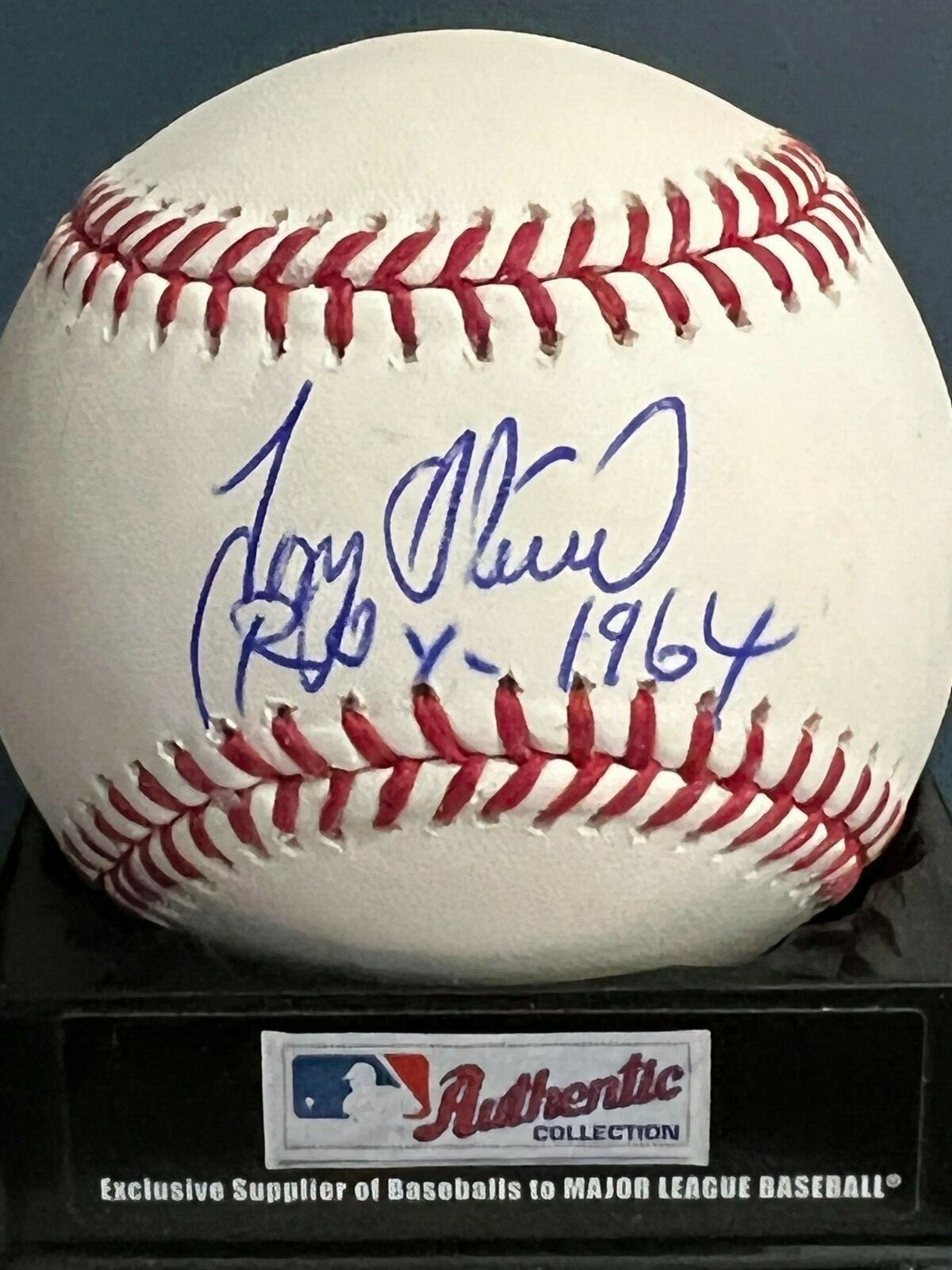 TONY OLIVA MINNESOTA TWINS ROY 1964 SIGNED OML BASEBALL 