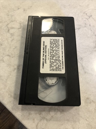 Tombs of the Blind Dead (1972) VHS RARE CULT Horror Anchor Bay 1997 Tape Only - Imagen 7 de 7