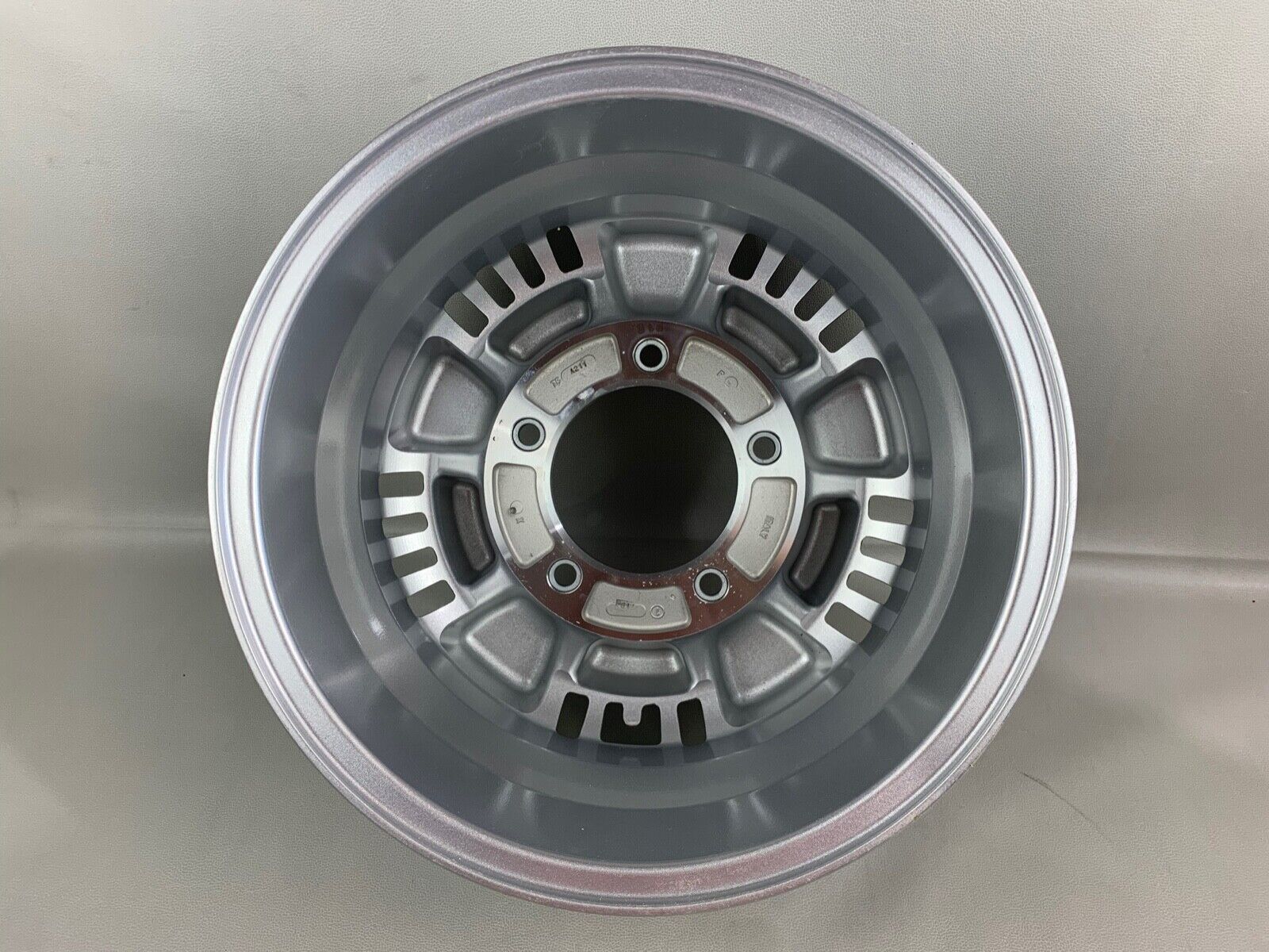 MINT 15" Bentley Brooklands 6.5Jx15 Chrome Wheel Rim OEM UR72450