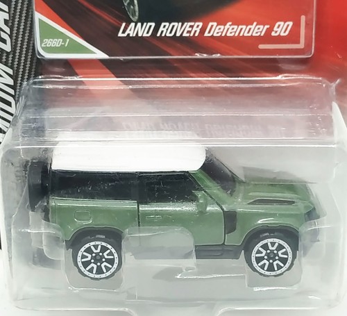 Majorette Land Rover Defender 90 Green / White Roof 1:66 (3") Package with Card - Picture 2 of 4