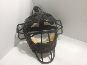 mizuno throat guard
