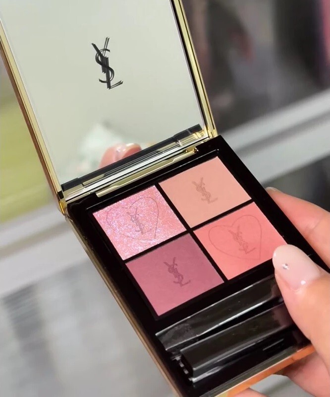 4 g. YSL Couture Mini Clutch Eyeshadow Palette 125 Blooming Lust