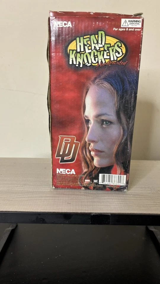 ELEKTRA Jennifer Garner MARVEL-NECA 8 INCH HEAD KNOCKERS - Image 4 of 4