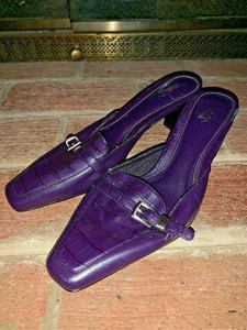 royal purple pumps