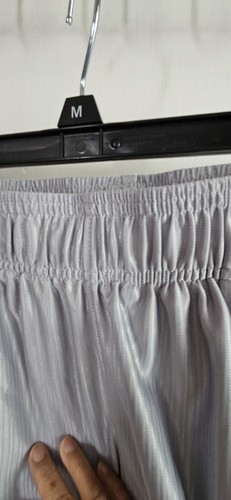 Under Armour Loose basketball shorts silver grey white heatgear boy Sz SM - Picture 6 of 10