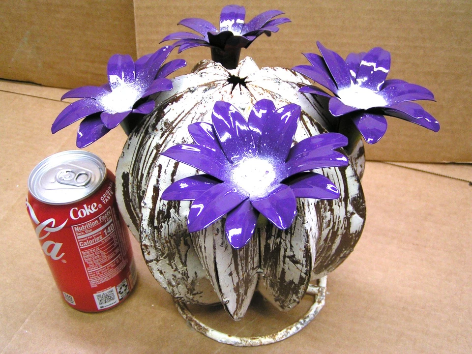 Металлический художественный садовый кактус скульптура, мусорное железо, состаренные белые фиолетовые цветы - Изображение 3 из 4