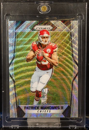 Patrick Mahomes 2017 Panini Prizm #269 Blue Wave Prizm 131/149 Rookie RC Indent