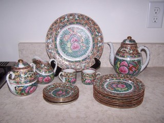Juego de tetera vintage de porcelana japonesa con medallón rosa decorado en Hong Kong
