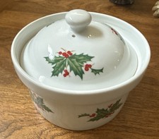 Round Cov'd 1 Qt Casserole 6 3/4" Green Holly Red Berries by BIA Cordon Bleu