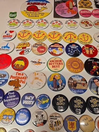 vintage pin badge bundle House Clearance Bundle - Bild 14 von 16