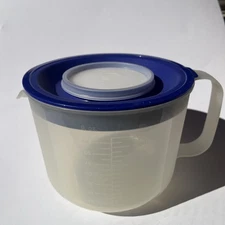 Vintage Tupperware Mix & Store Measuring 8-Cup Batter Bowl/Pitcher Blue Lid