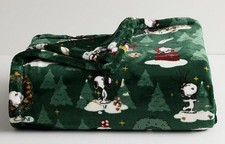 The Big One Plush Throw Blanket 5' x 6' Peanuts Christmas Holiday NEW