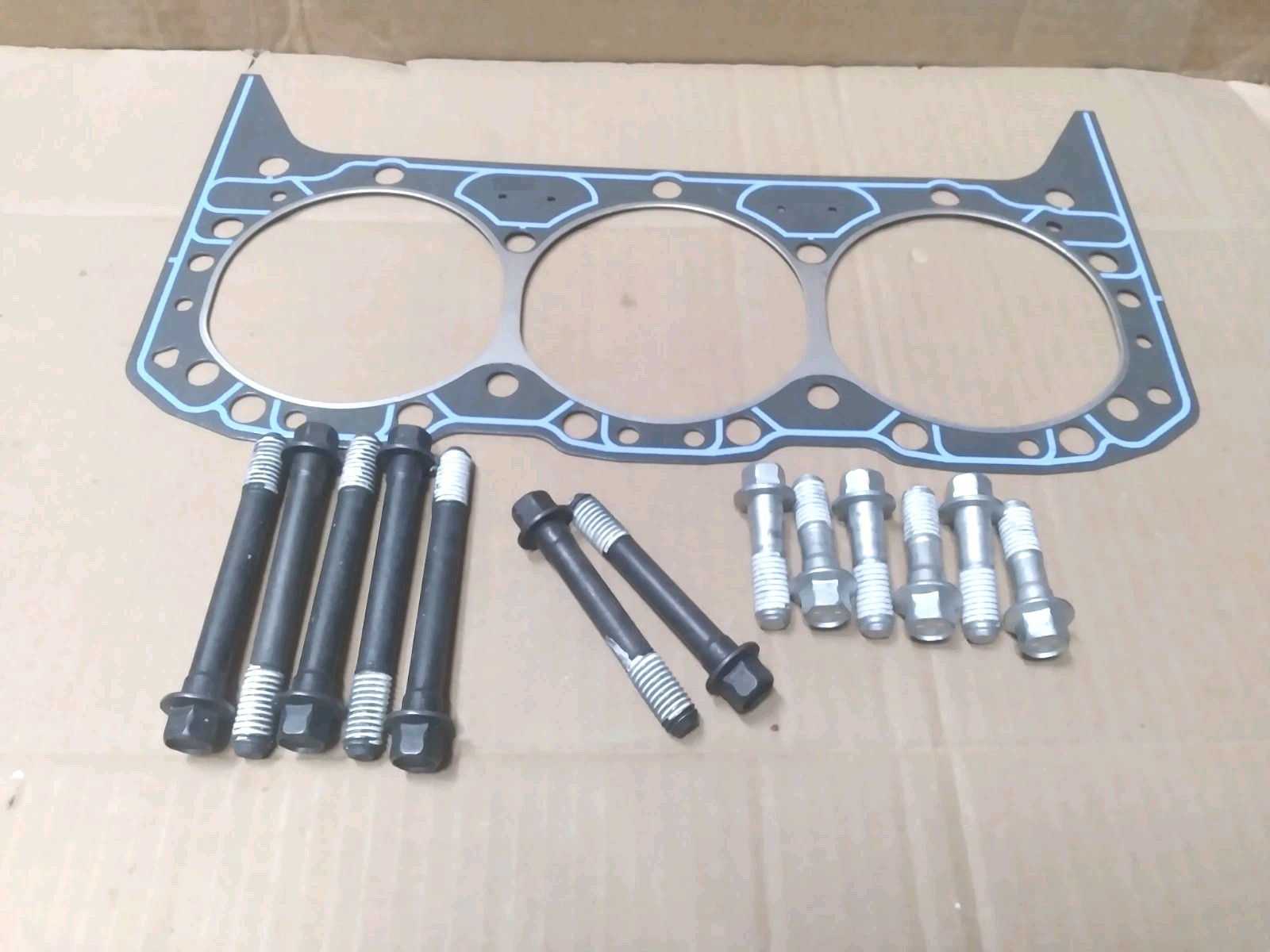 Head Gasket & Bolt Kit fits GENERAC 0A37970177 GASKET CYL HD